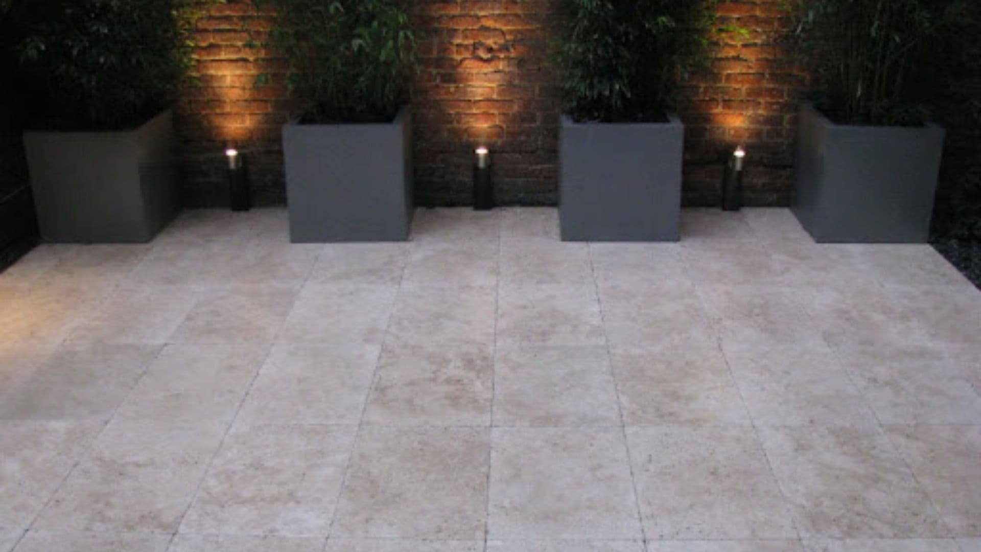 banner-patio-installed-with-outdoor-lighting