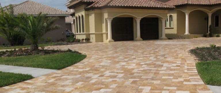 content-driveway-installation-for-large-home-768x323